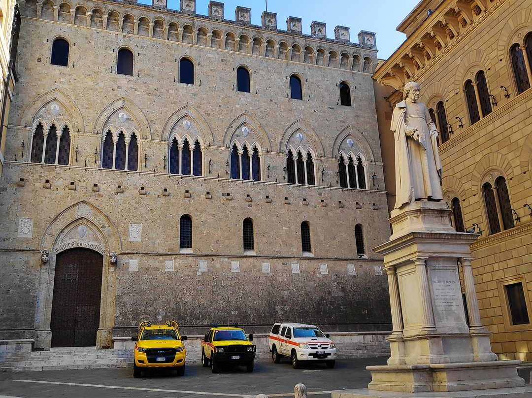 Palazzo Salimbeni-锡耶纳必去景点