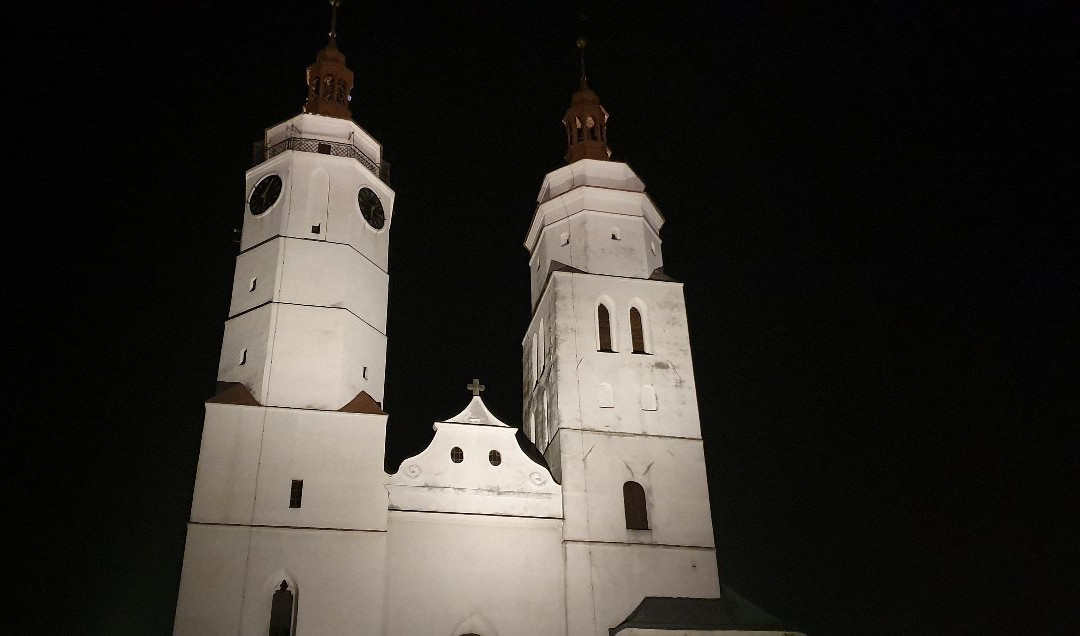 Kostel sv. Martina-Krnov必去景点