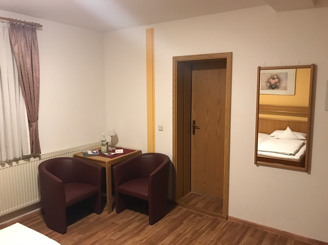 Hotel Zum Hirschen主图