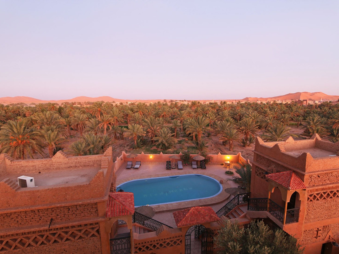 里亚德内兹赫酒店主图