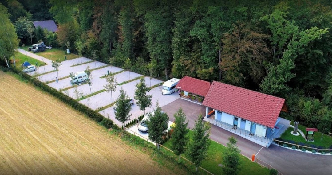 Kamp Polje