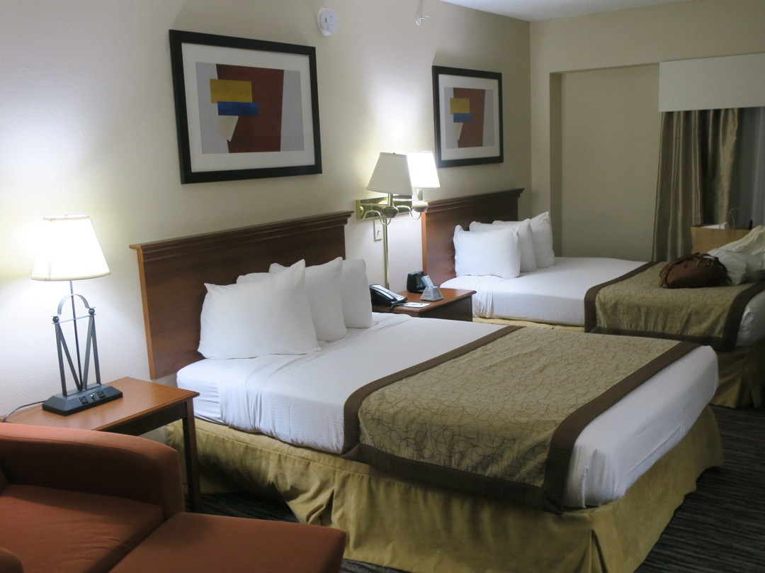 Spark by Hilton Charlotte Tyvola I-77主图