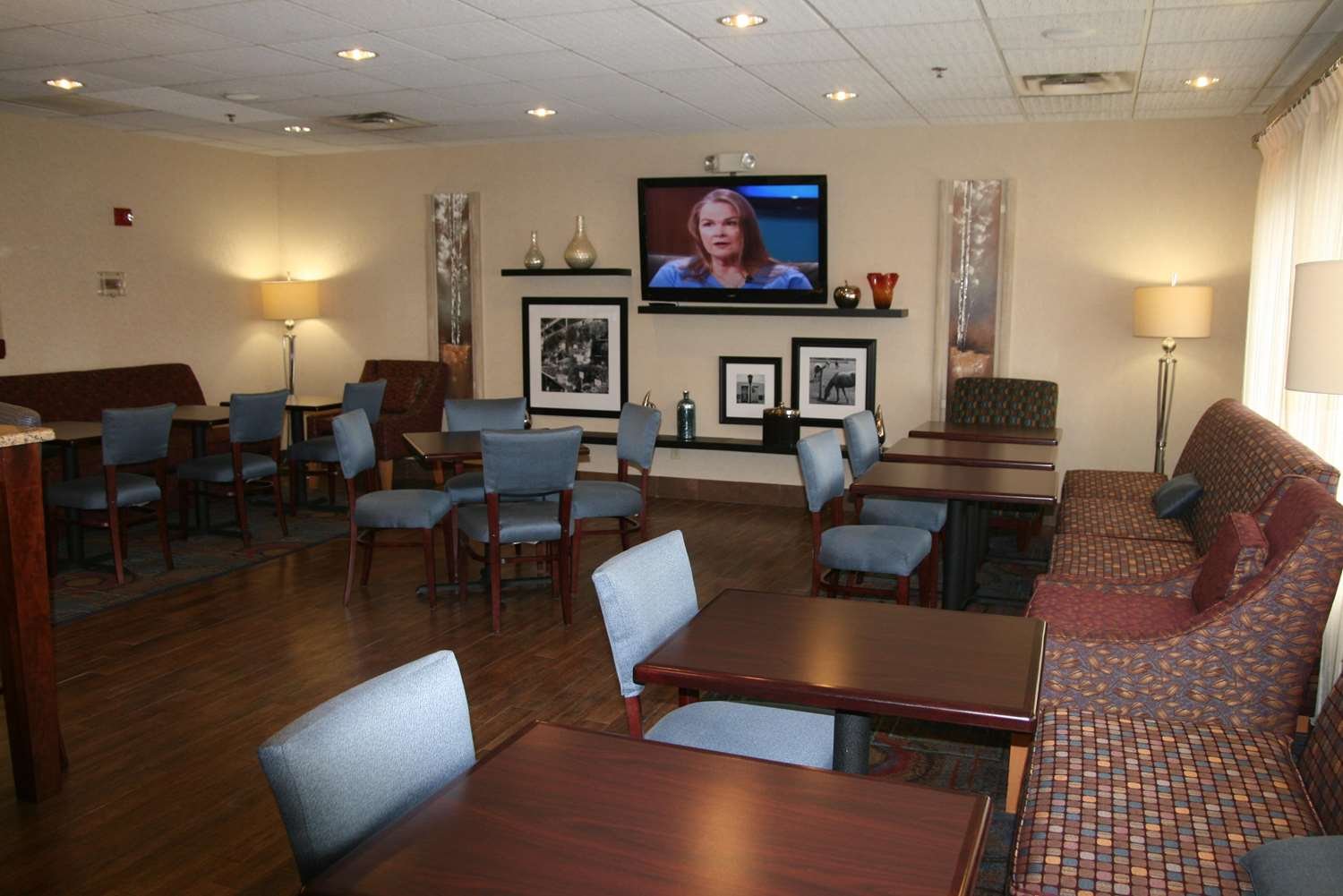 Hampton Inn Corbin-官方