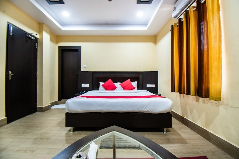 Hotel Holiday International主图