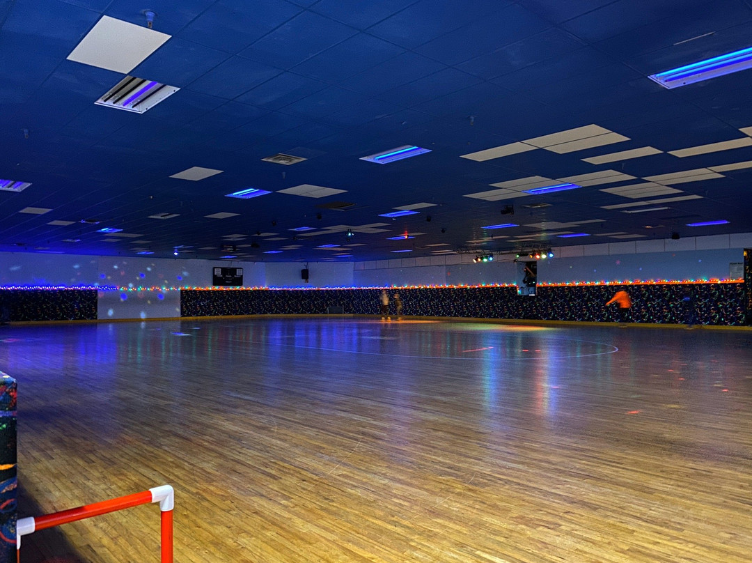 Ghostly Manor Thrill Center-桑达斯基必去景点