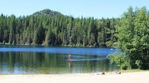 Champion Lakes Provincial Park景点图片
