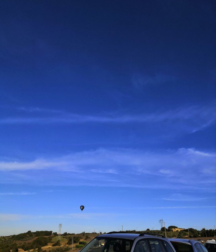 Wind & Fire Balloons景点图片