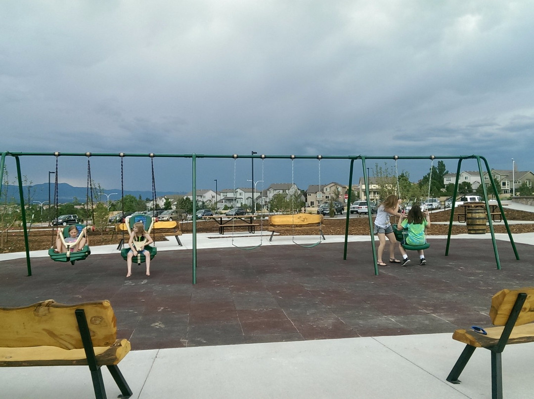 Black Forest旅游景点-John Venezia Community Park