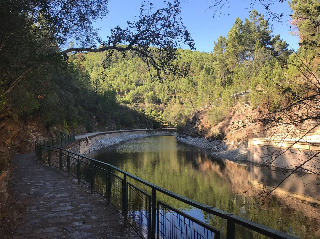 Praia Fluvial de Froia景点图片