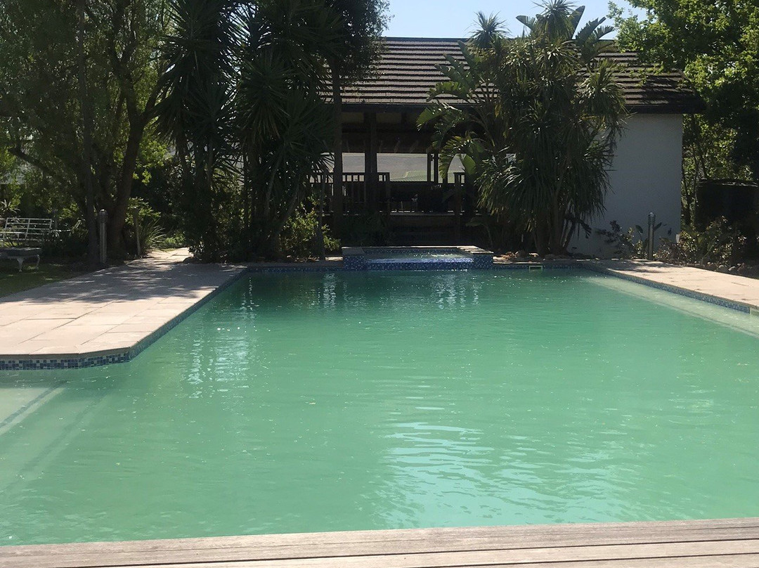 楔角度乡村温泉酒店主图