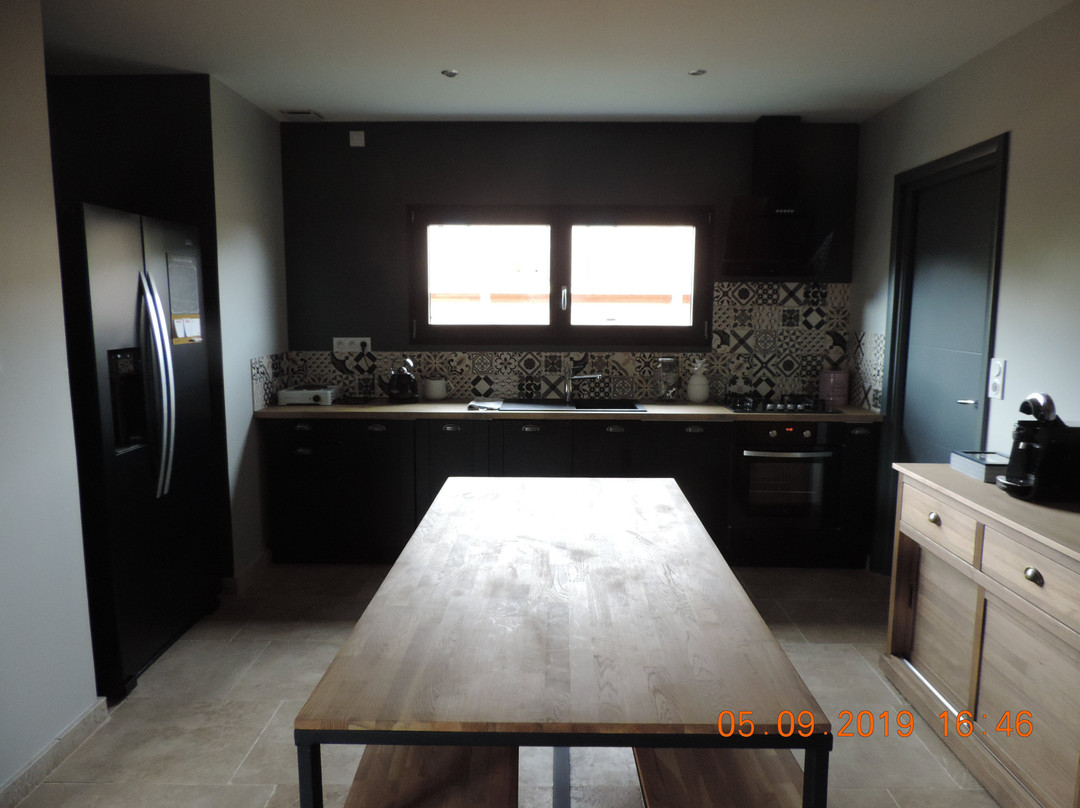 Cosy Wood House主图