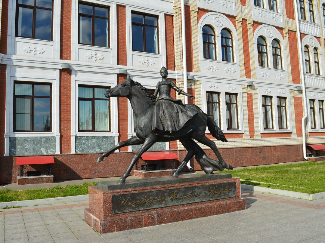 Monument to Empress of Russia Elizaveta-Yoshkar-Ola必去景点