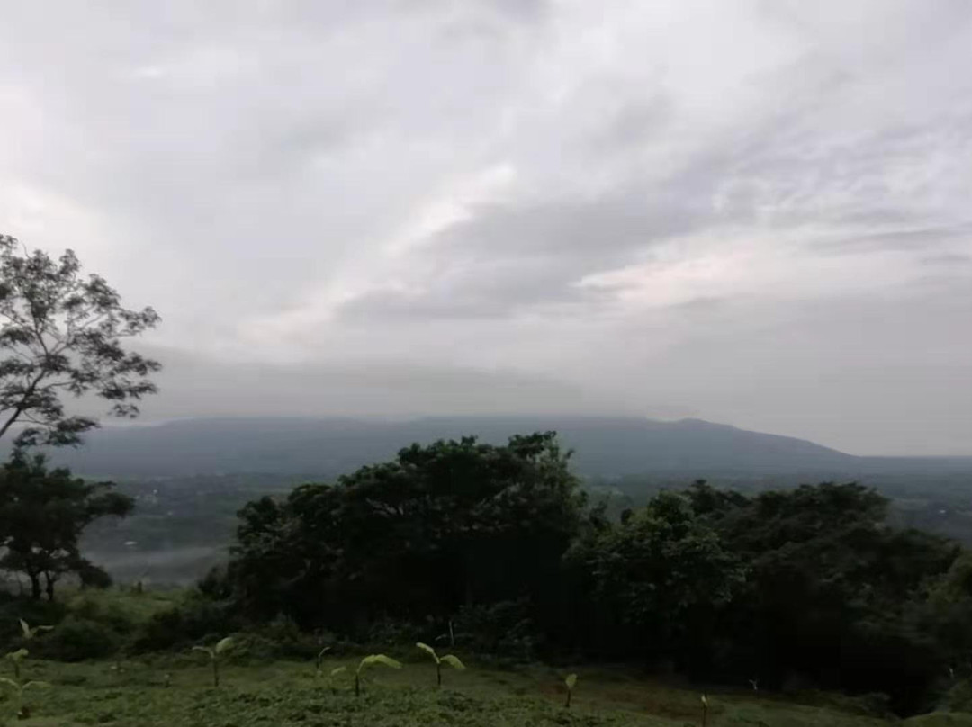 Mt. Talamitam景点图片
