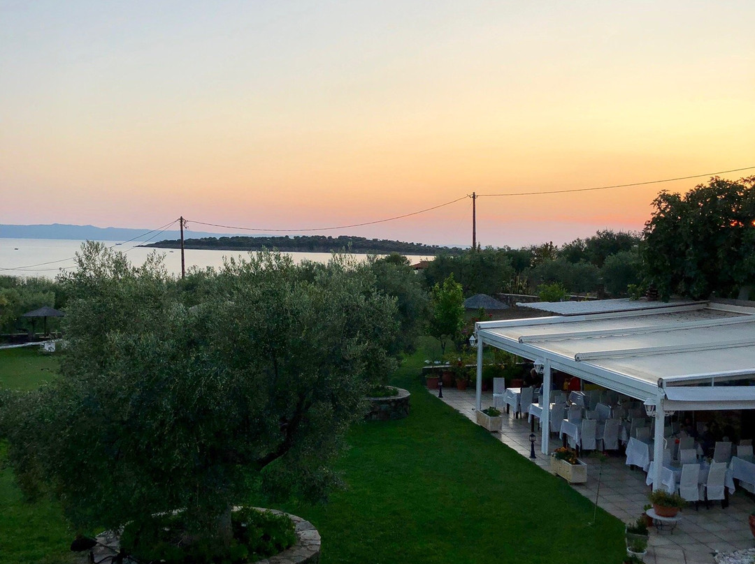 Saint George Hotel主图