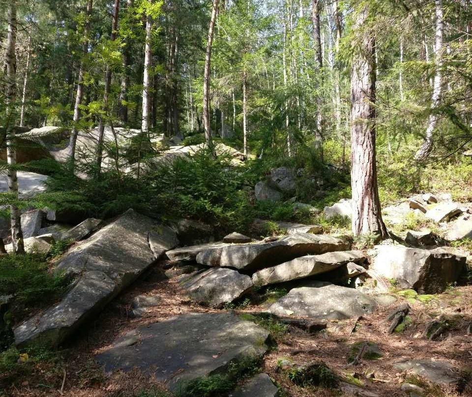 Rocks Dovbusha-Yaremche必去景点