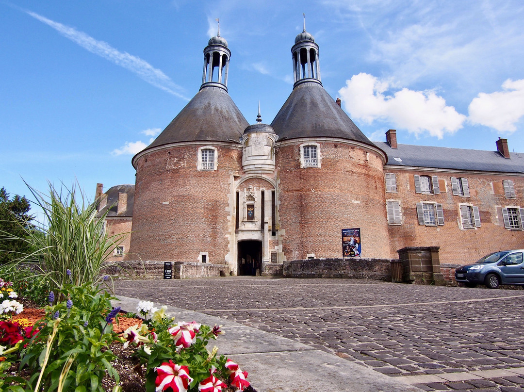 Château de Saint-Fargeau景点图片