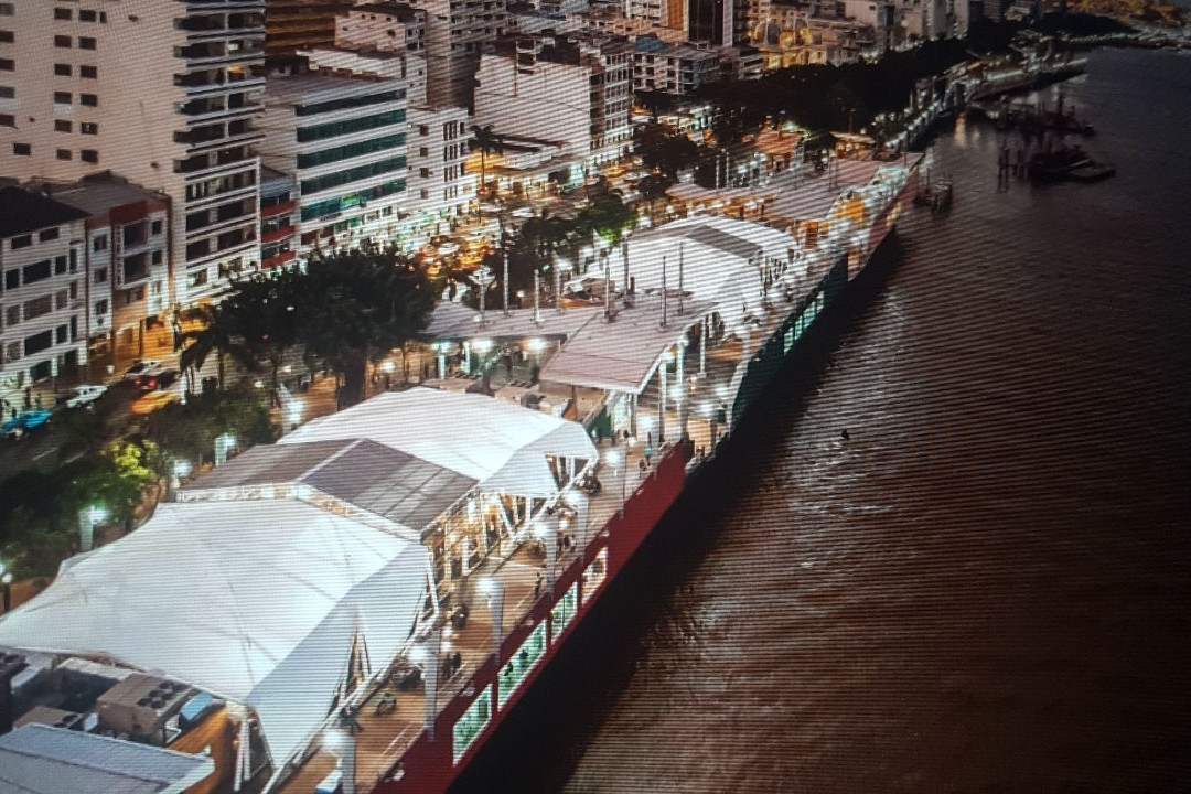 瓜亚基尔餐馆和美食-Mercado del Río