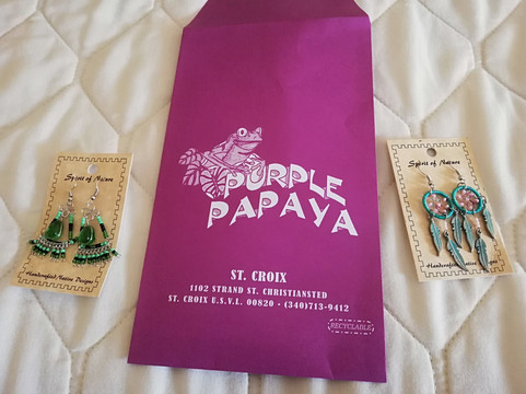 Purple Papaya Souvenir and Gift Shop-Christiansted必去景点