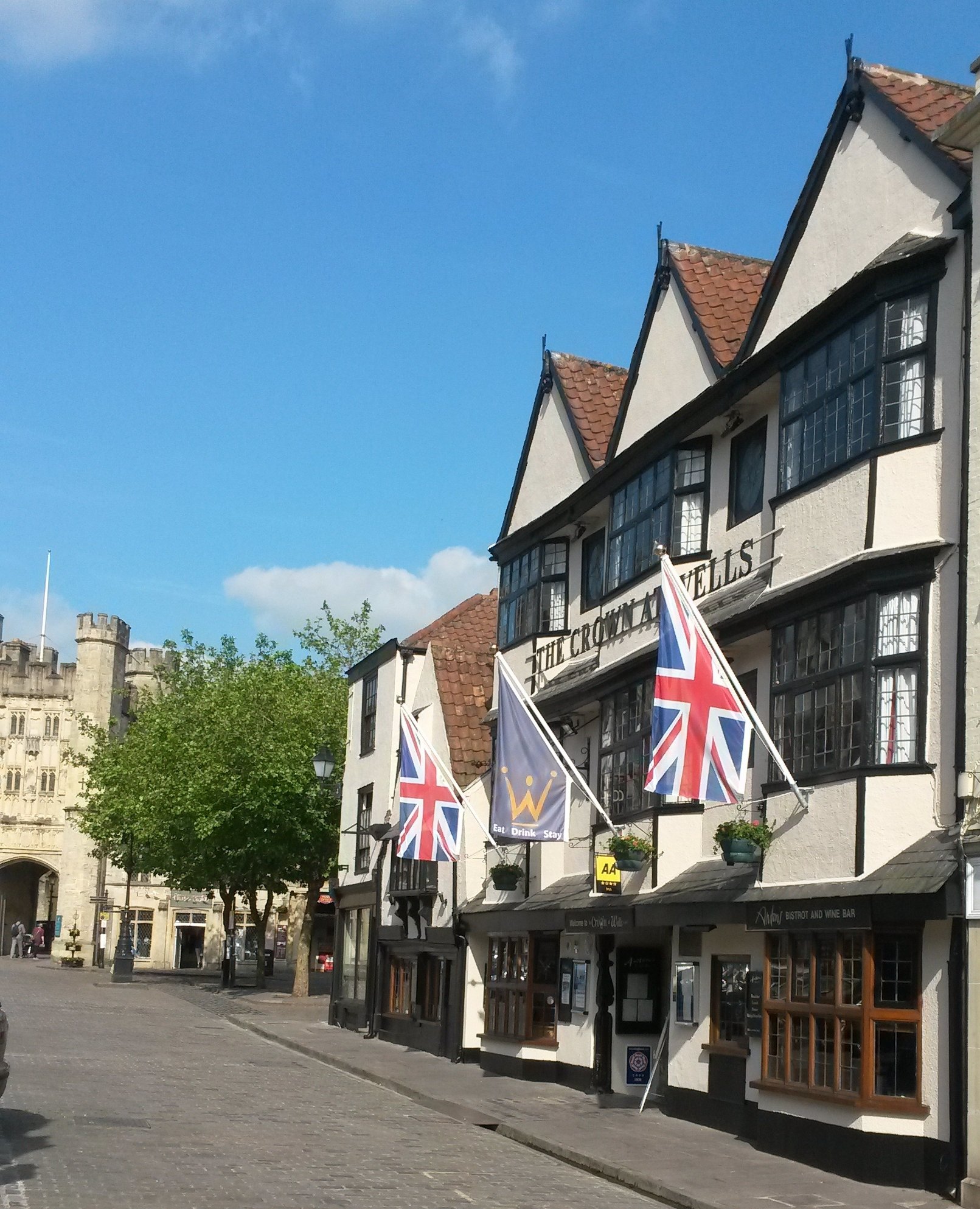 The Crown at Wells-官方