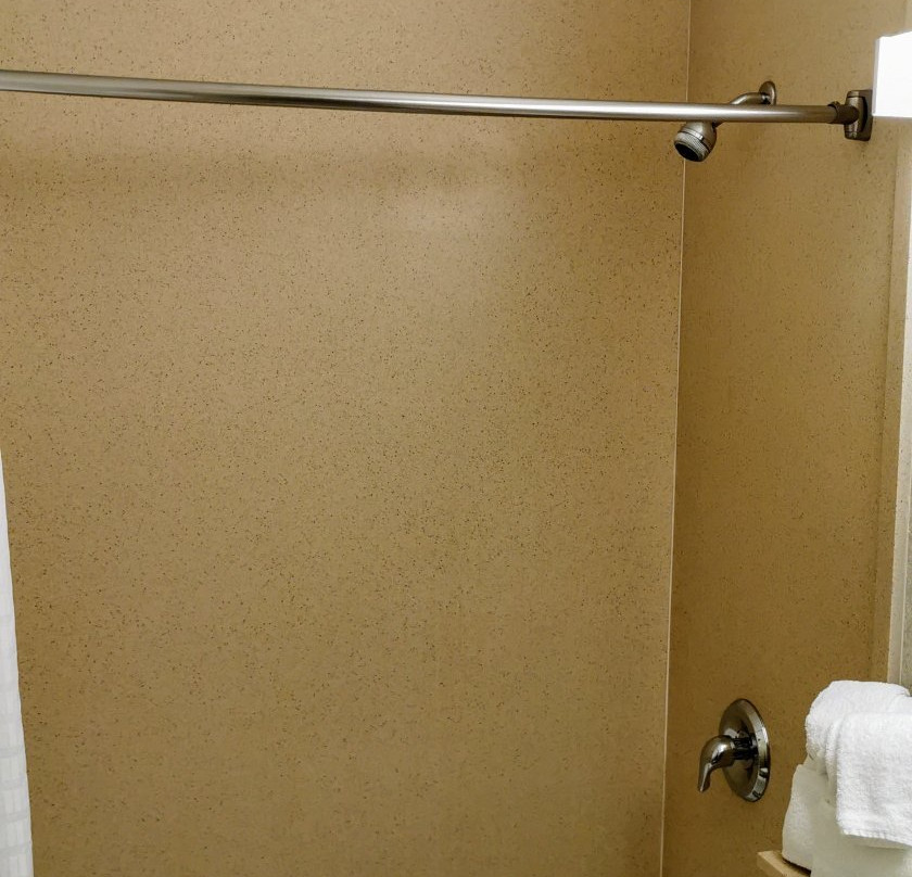 Comfort Inn & Suites Thousand Islands Harbour District主图