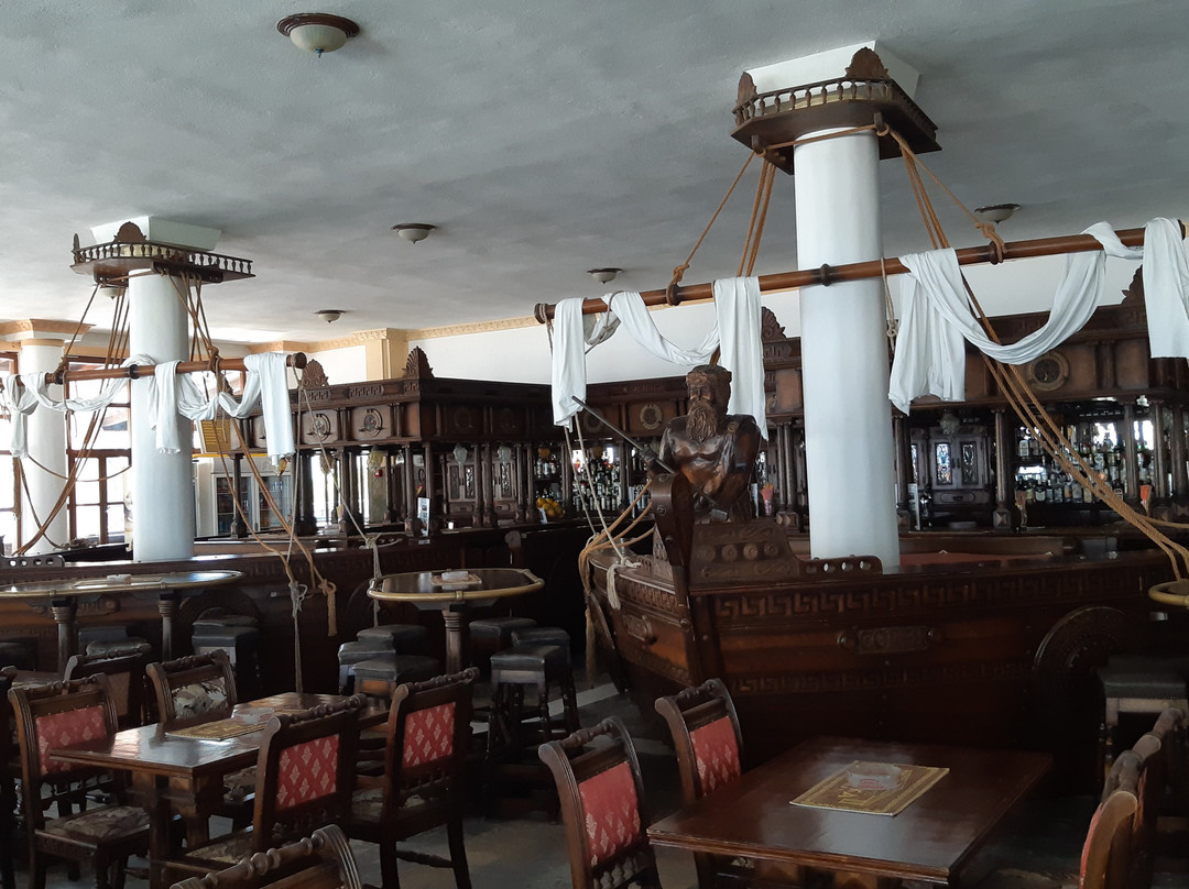 Attika Beach Hotel主图