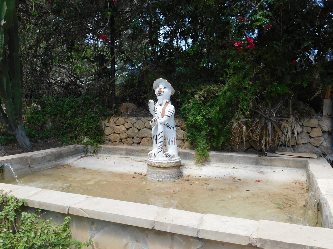 佩蒂特卡拉弗内尔斯酒店主图