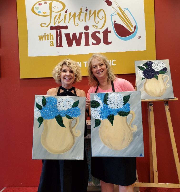 Painting with a Twist-Indian Trail必去景点