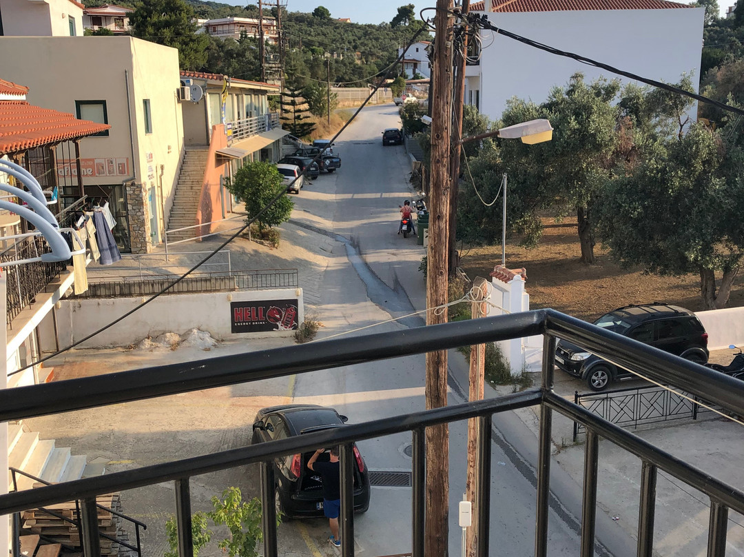 Alexandros Guest House主图