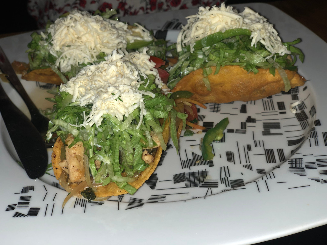 Hotel San Antonio Suite主图