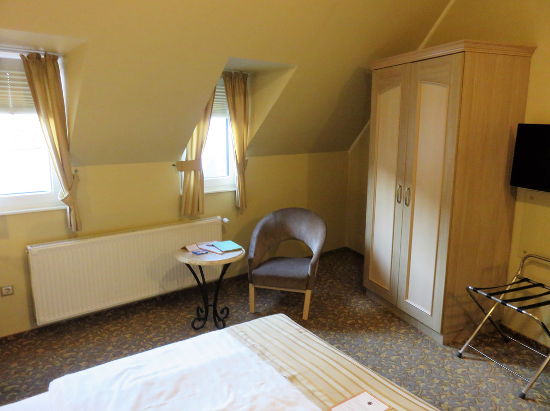 Barokk Hotel Promenad主图