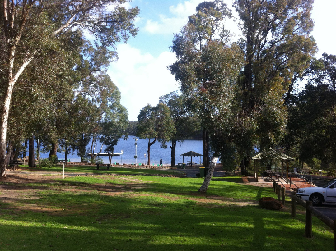 Lake Leschenaultia-Mundaring必去景点