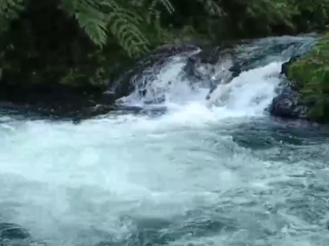 Telunjuk Dewa Raung Waterfall-巴纽旺宣必去景点