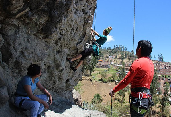 Andes Amazon Expeditions-瓦拉斯必去景点