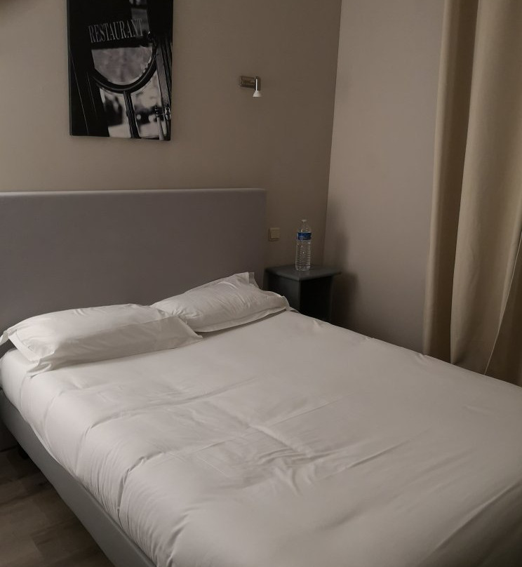 Camaret-sur-Aigues酒店住宿-Hôtel Le Bistrot D'orange