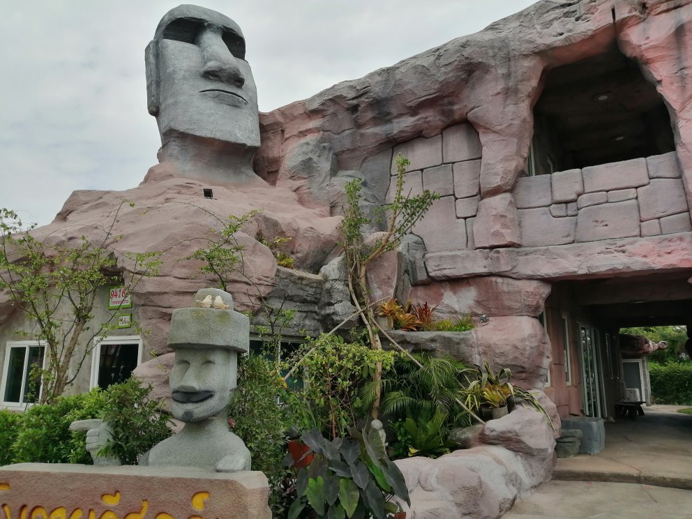 甲童烹餐馆和美食-Moai Cafe