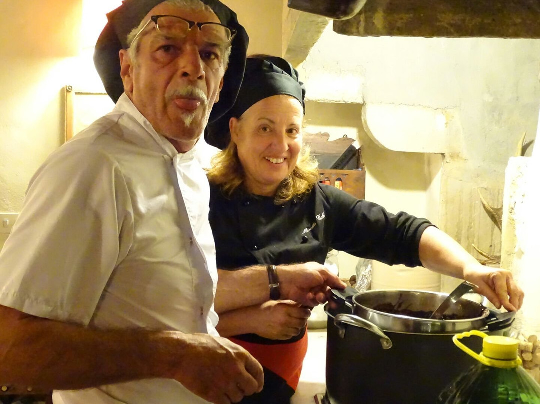 Cooking Lessons with Mire & Stefano Chefs-巴尼奥阿里波利必去景点