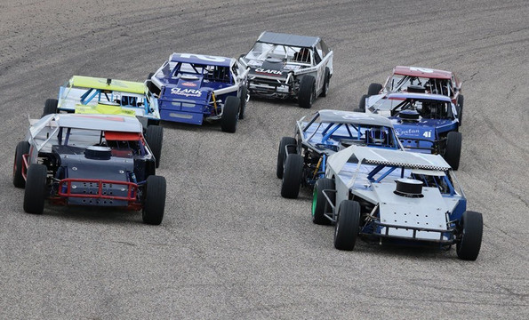 Hythe Motor Speedway-Hythe必去景点