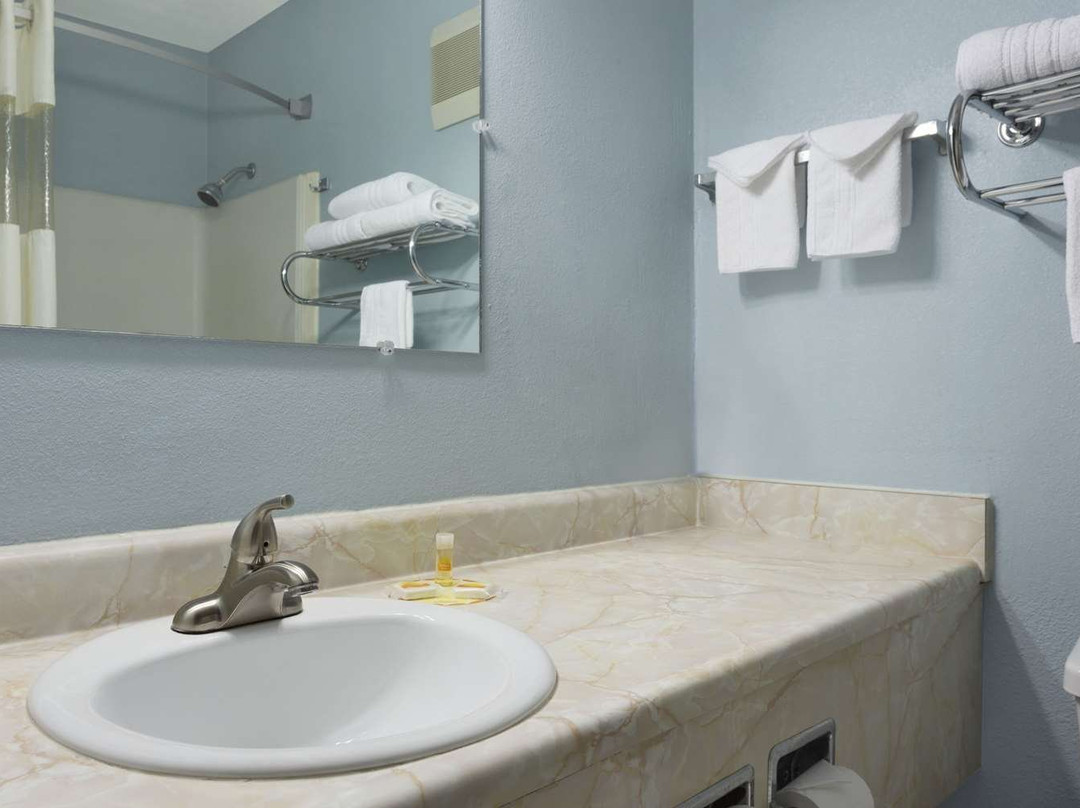 Days Inn by Wyndham Middletown主图