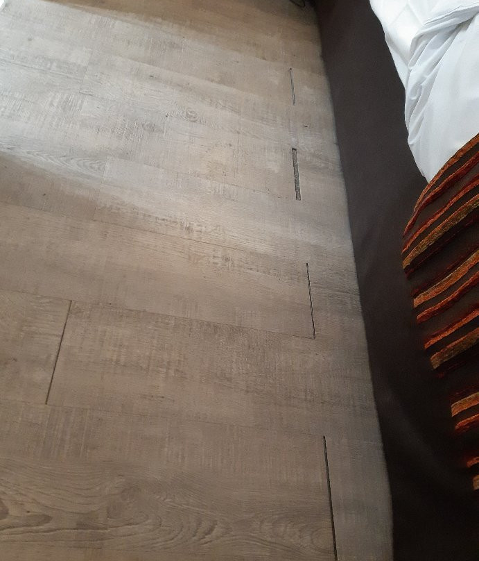 克洛斯杜拉克酒店主图