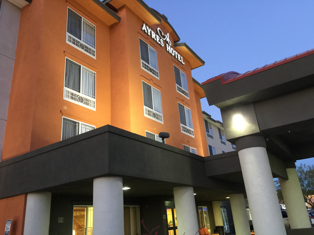 巴斯托艾瑞斯酒店主图