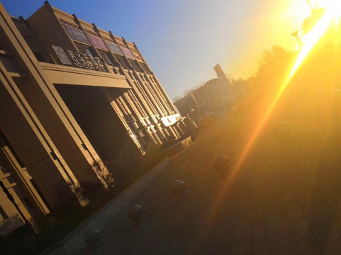 华强诺华廷酒店主图