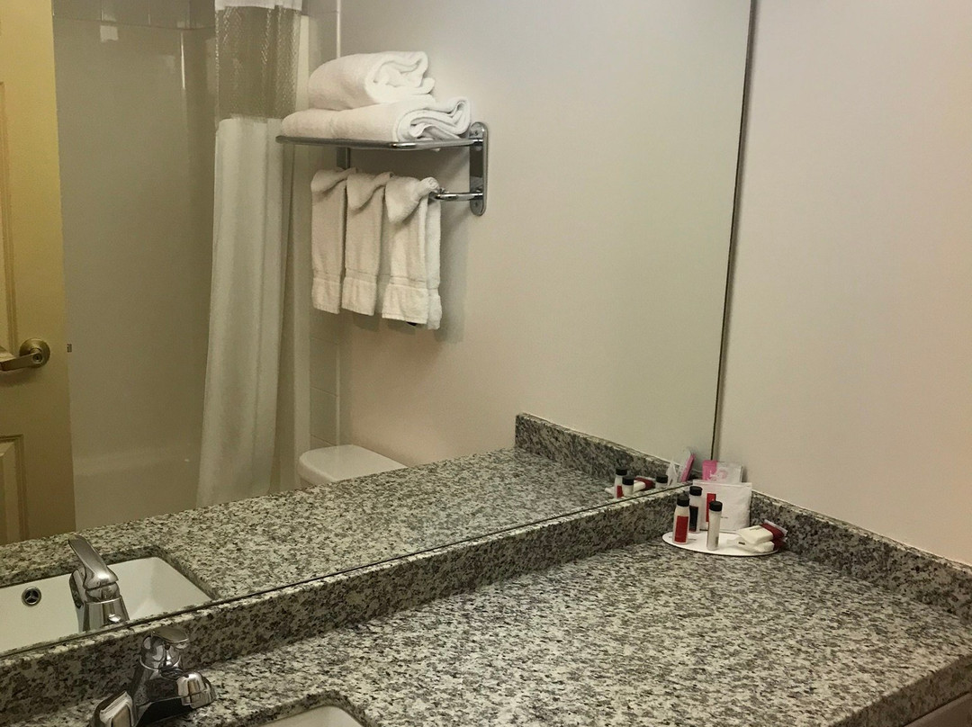 Ramada Limited Golden主图