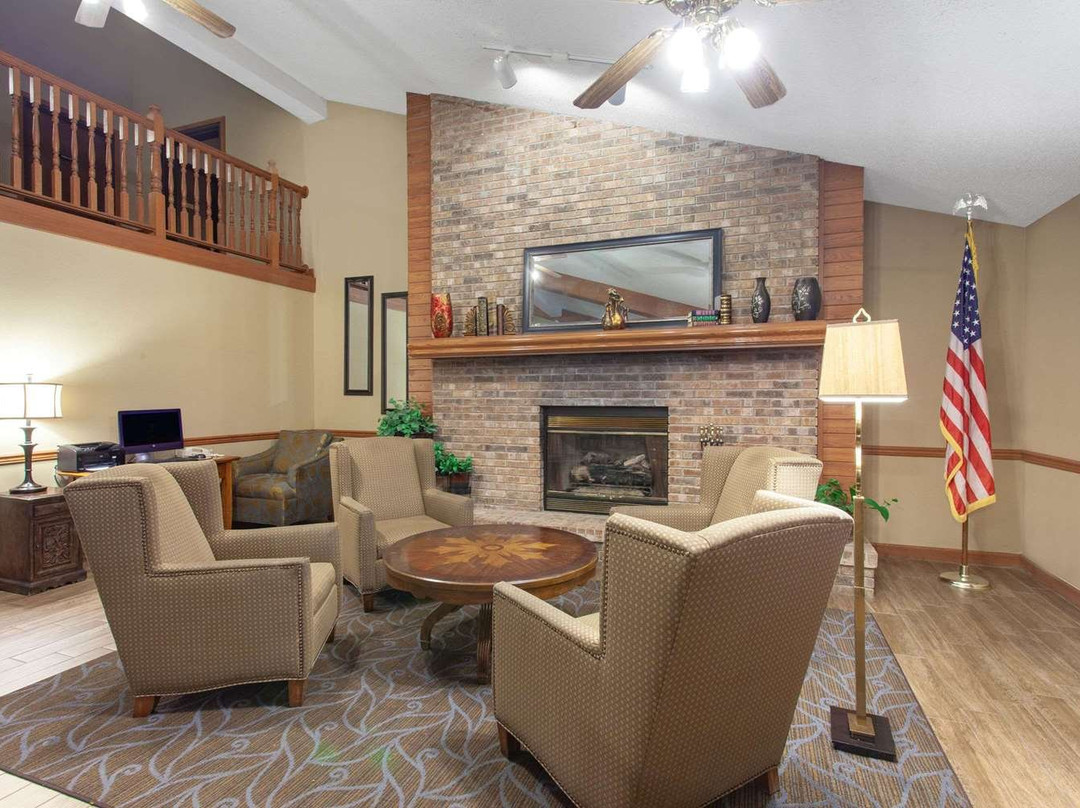 AmericInn by Wyndham Hutchinson主图