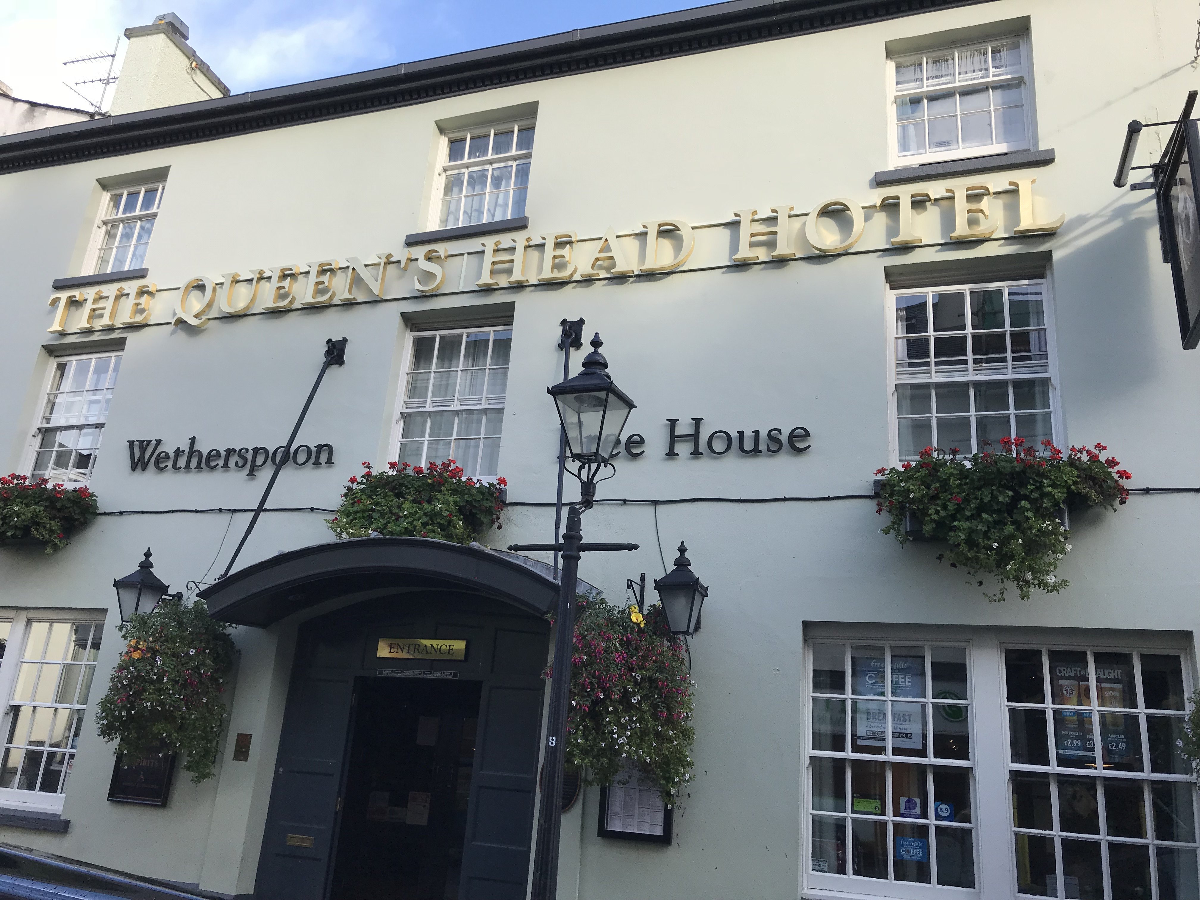 The Queen's Head Hotel-浴室