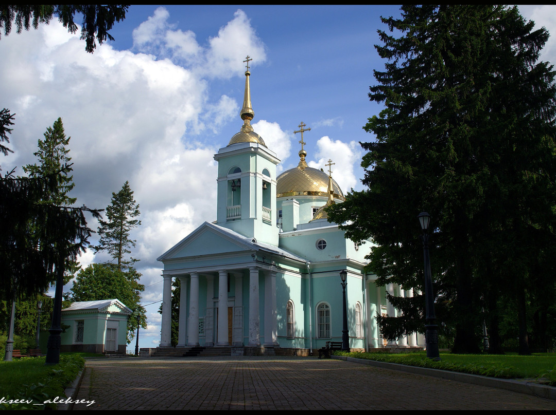Church of The Holy Martyrs Faith, Hope, Love and Sophia景点图片