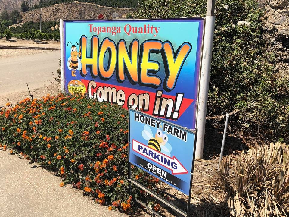 Bennett's Honey Farm景点图片