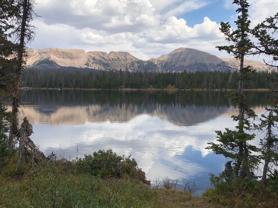 Mirror Lake Scenic Byway景点图片