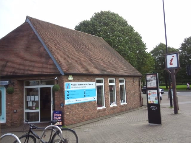 Stratford-Upon-Avon Visitor Information Centre景点图片