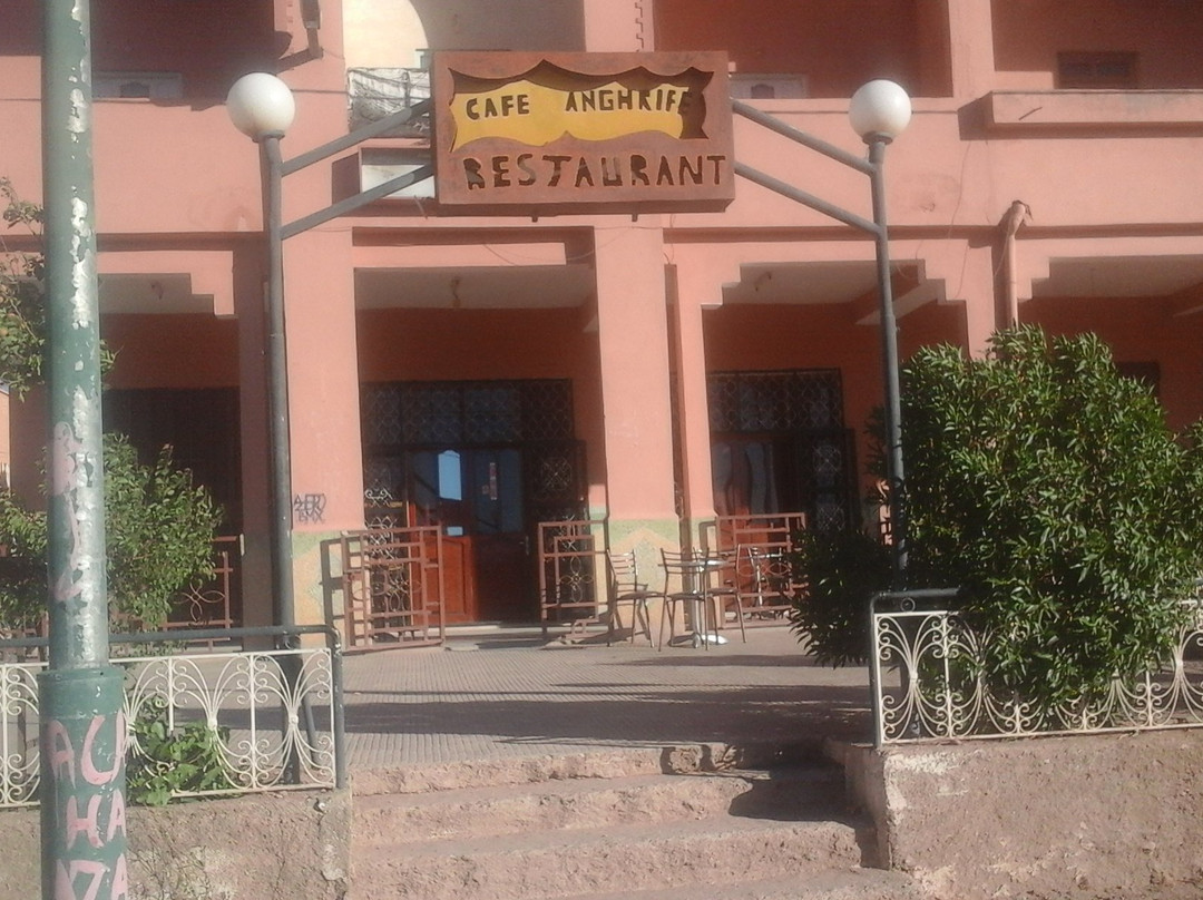 Tazenakht餐馆和美食-Café Restaurant Anghrife