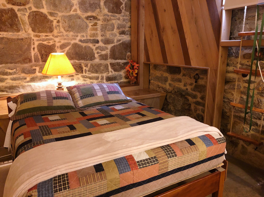 The Walker House主图